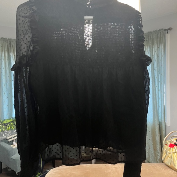 Zara Blouse (free gift with purchase) - Picture 5 of 7